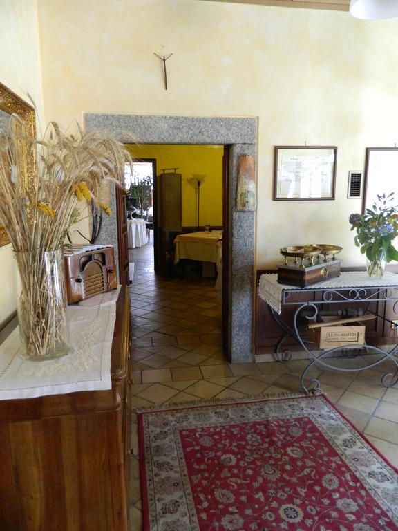 Albergo Michieletto Valmorea ภายนอก รูปภาพ
